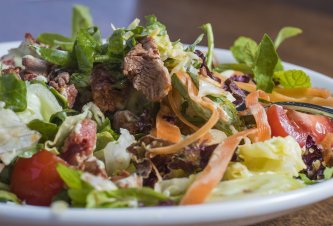 Salatalar Etli Salata 300 g   300-500 kcal Alergen içermez