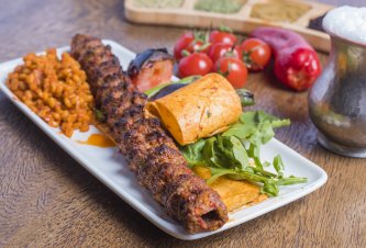 Kebaplar Satır Adana   180g   700-900 kcal Alerjen içermez