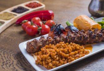 Kebaplar Urfa Kebap 130g   650-850 kcal Alergen içermez