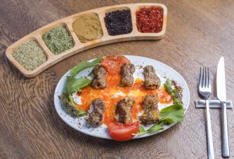 Kebaplar Yoğurtlu Kebap 130g   850-1100 kcal Süt ve süt ürünleri