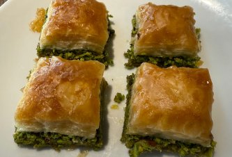 TATLILAR AntepBaklava 350-450 kcal gluten,süt, yumurta,fıstık